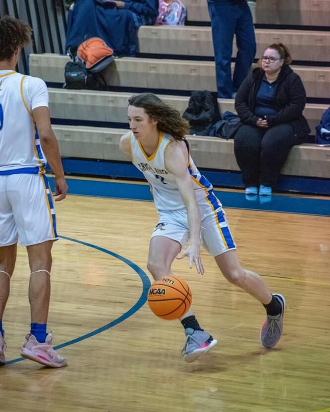CRHS BOYS BASKETBALL Crystal River High School CRHS BOYS BASKETBALL Crystal River High School
